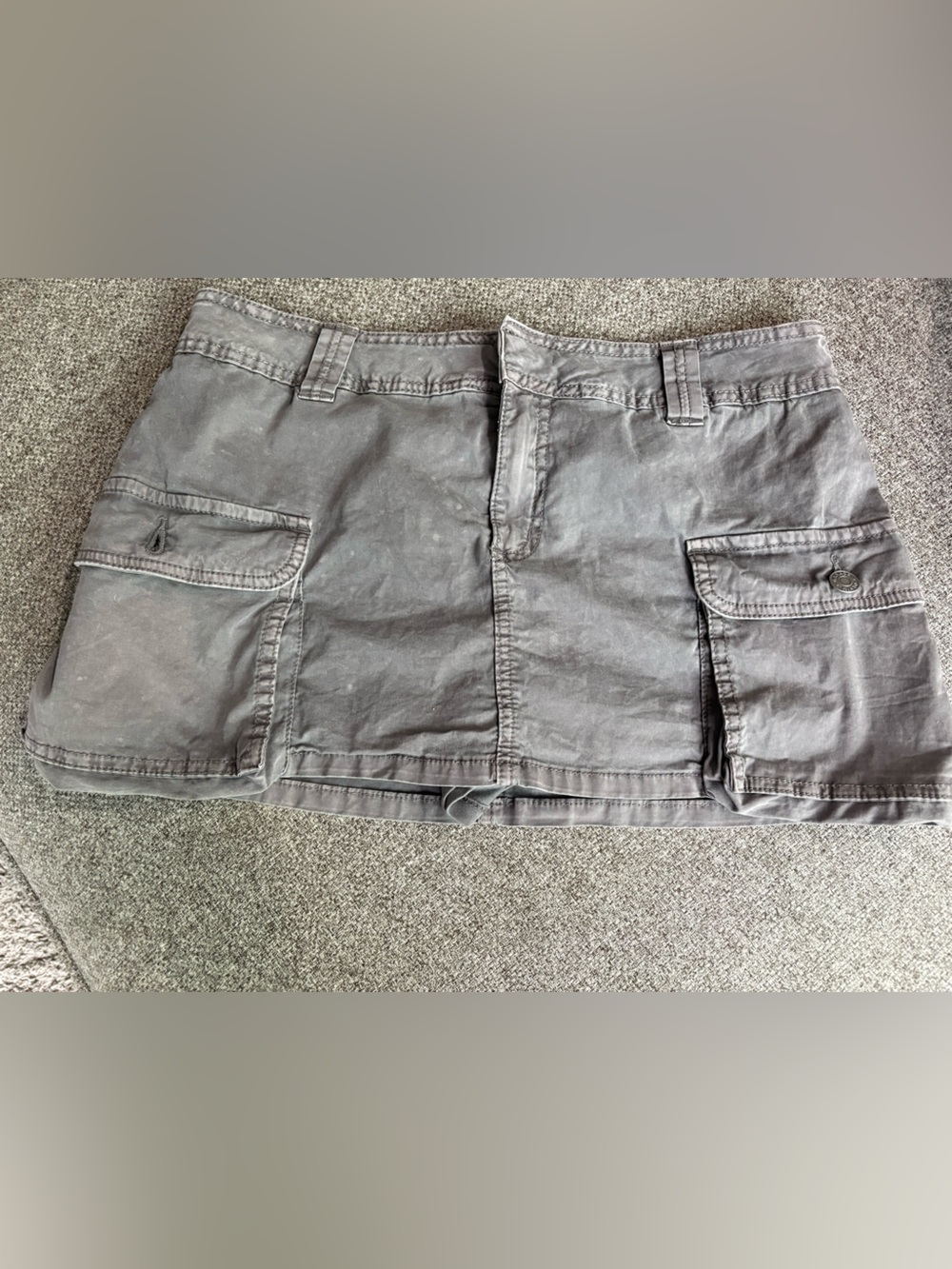 Garage Women’s Gray Distressed Cargo Skort M- Washed Charcoal